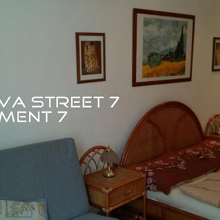 Holiday Apartments *